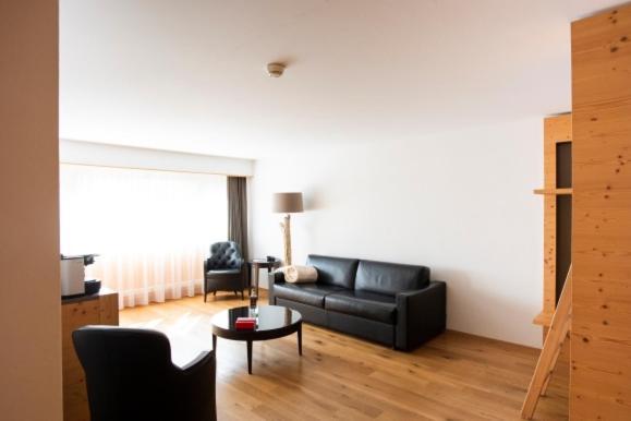 Hotel Cailler & Bains De La Gruyere Шарме Екстериор снимка
