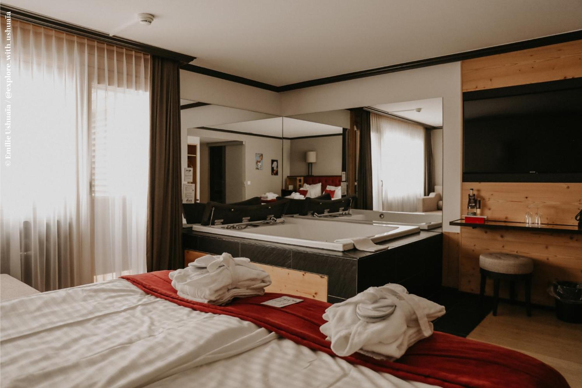 Hotel Cailler & Bains De La Gruyere Шарме Екстериор снимка